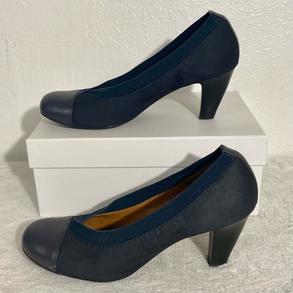 Sofft Suede Leather Cap Toe Pumps Women’s Size 8M Blue Gray - Picture 2 of 11